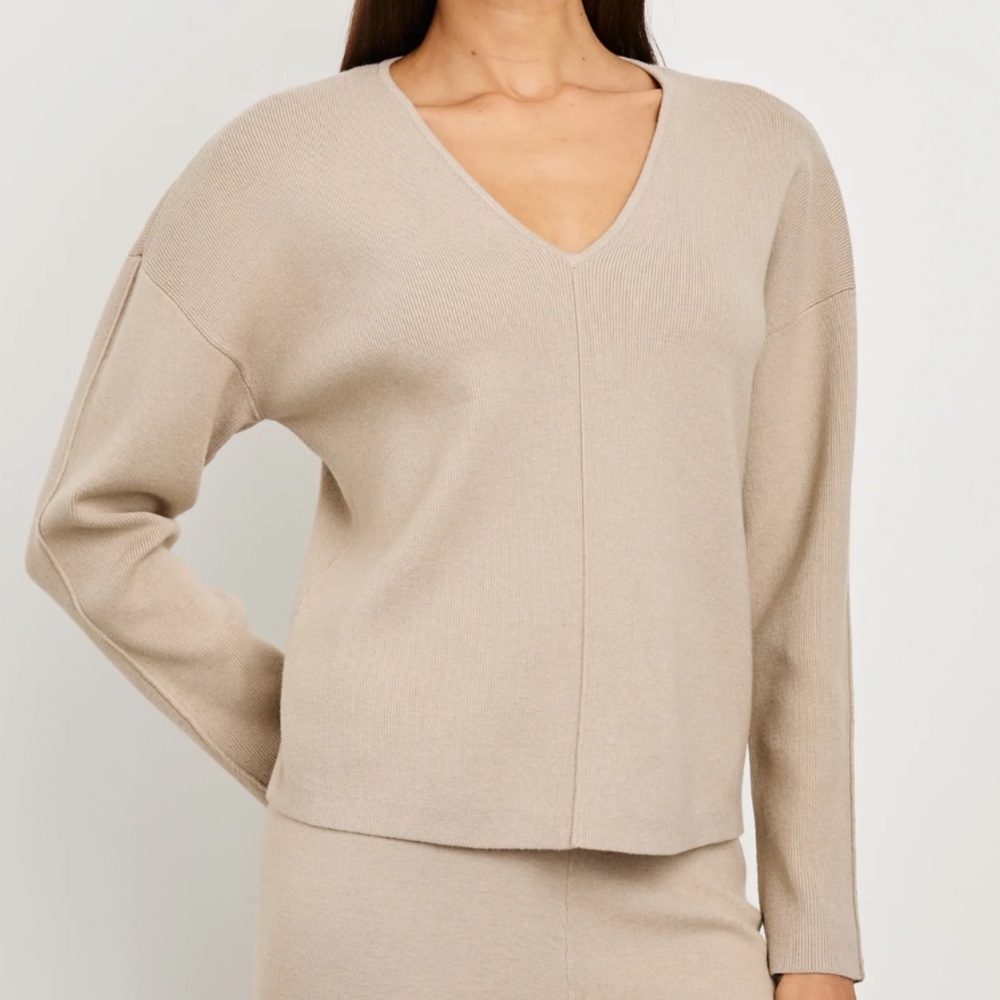 NEW Rails Hollyn V-Neck Sweater in Heather Oatmeal